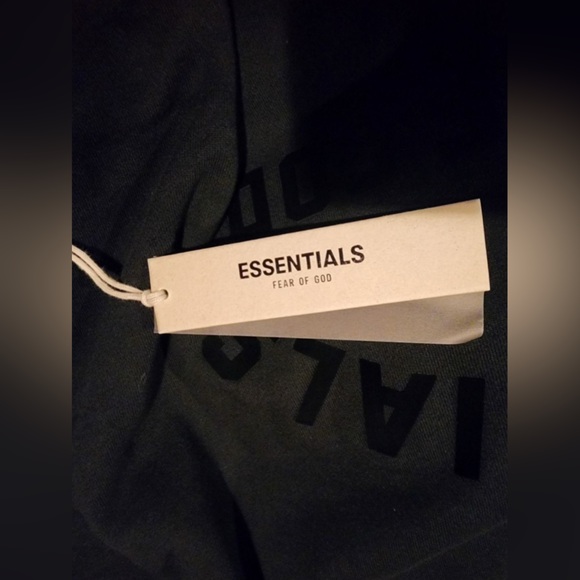 Essentials Fear of God Jet Black Hoodie - Picture 4 of 5